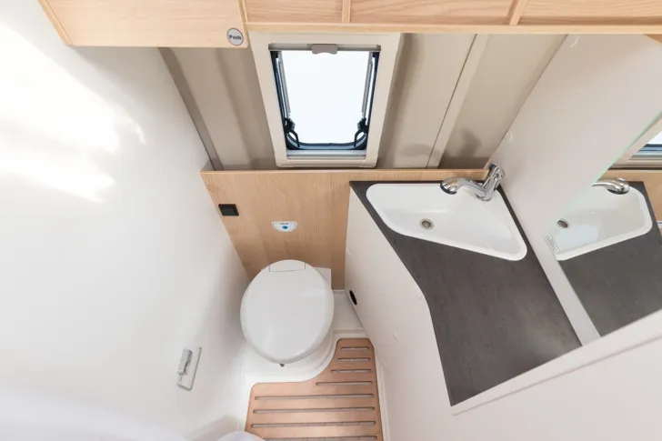 Fahrzeugbild Sunlight Cliff XX 600 RT ** UVP: 77.728  #16