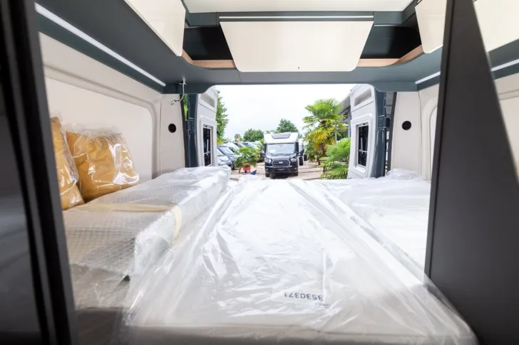 Fahrzeugbild Laika Kosmo 60 // 8.183  Ersparnis #14