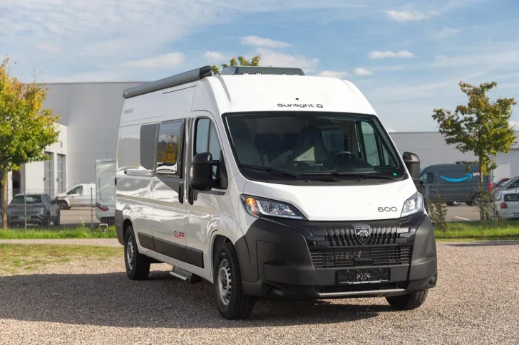 Fahrzeugbild Sunlight Cliff 600 591 KG Zuladung #4