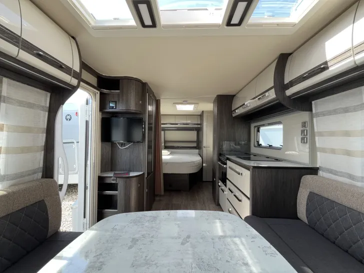 Fahrzeugbild Fendt Diamant 560 SF 2.000Kg Auflastung #8