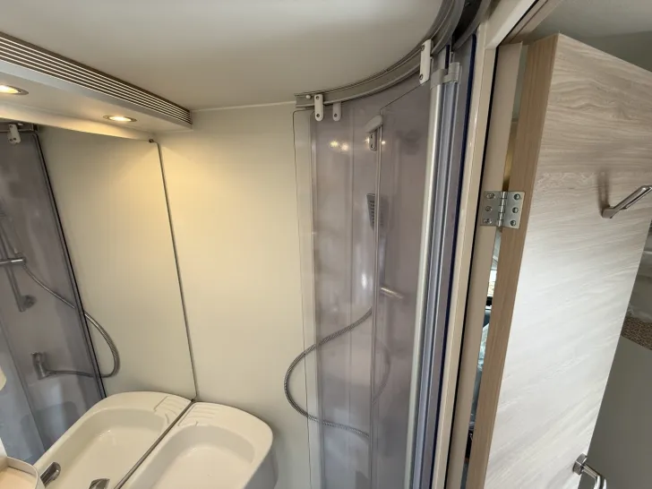 Fahrzeugbild Eura Mobil Activa One AO 650 HS Travel+ Travel Pkt Fahrass. #13