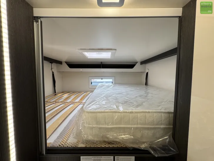 Fahrzeugbild Roller Team Kronos 290 M 4400kg 180PS Winter XXL-Garage #19