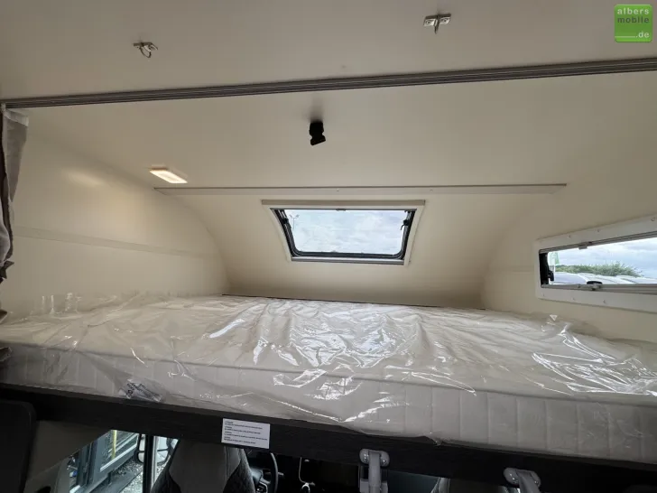 Fahrzeugbild Roller Team Kronos 290 M 4400kg 180PS Winter XXL-Garage #24