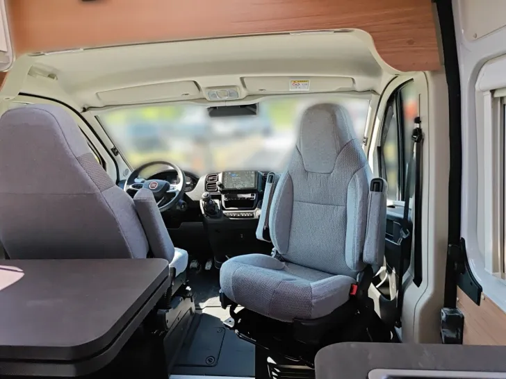 Fahrzeugbild Weinsberg CaraBus 600 MQ !! Sie Sparen 12.917,- !! #11