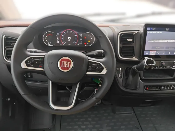 Fahrzeugbild Carthago chic c-line I 5.9 XL LE LP 194.260,- #7