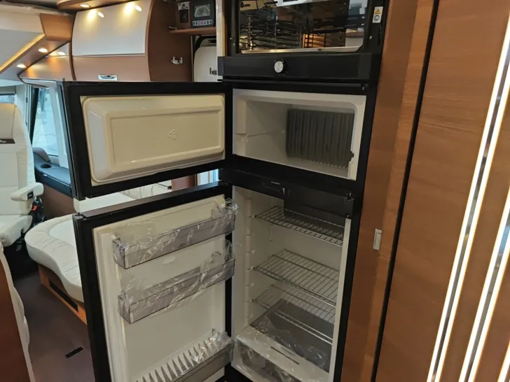 Fahrzeugbild Carthago chic c-line I 5.9 XL LE LP 194.260,- #13