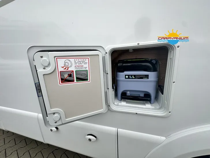 Fahrzeugbild Weinsberg CaraHome 550 MG 4 Pakete Navi/Rückfahrkamera #12