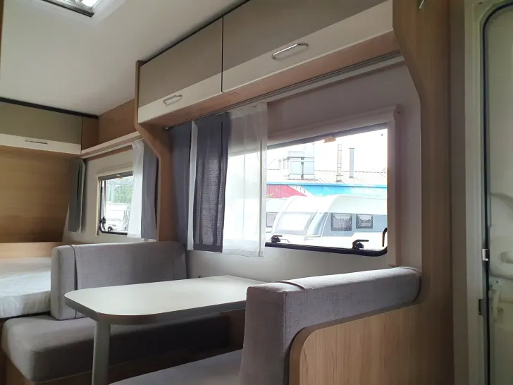 Fahrzeugbild LMC Sassino 450 D #9