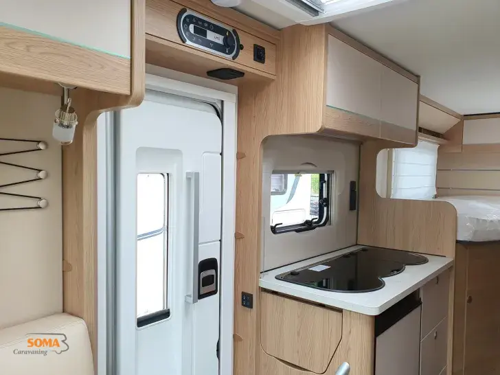 Fahrzeugbild LMC Cruiser 70 V 643 G 70 JAHRE SONDERMODELL ! #11