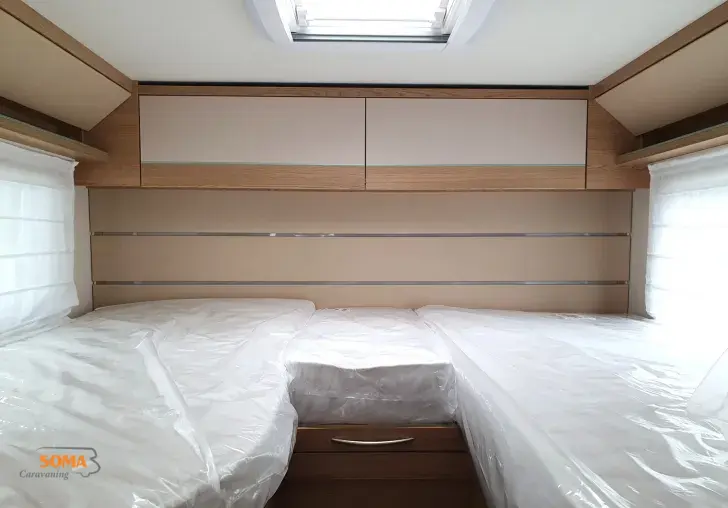 Fahrzeugbild LMC Cruiser 70 V 643 G 70 JAHRE SONDERMODELL ! #13