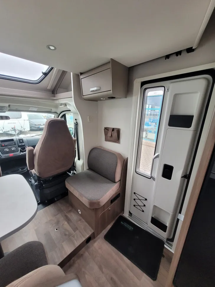 Fahrzeugbild Carado T 447 #12