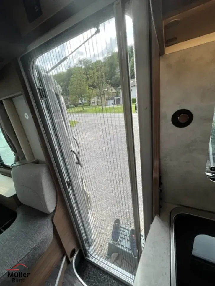 Fahrzeugbild Knaus L!VE I 650 MEG mit Solar #24