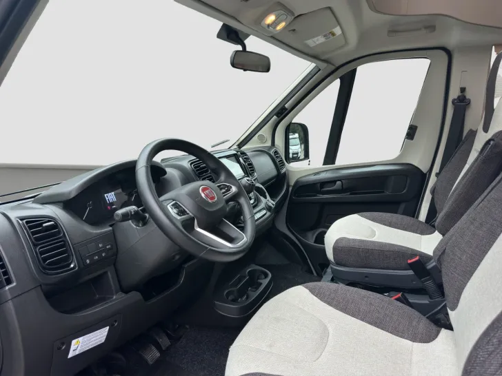 Fahrzeugbild Weinsberg CaraSuite 650 MF hochwertige Ausstattung #13