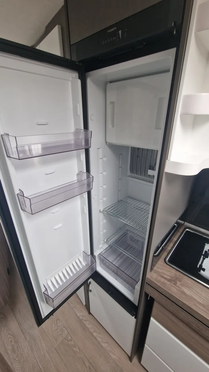 Fahrzeugbild Hobby Excellent Edition 650 KMFe - Mover, Autark, Dusche #12