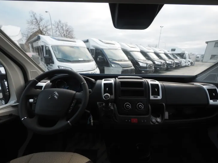 Fahrzeugbild Clever Celebration, Markise, Radträger, uvm. #15