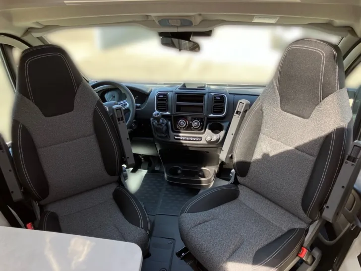 Fahrzeugbild Carado pro V 132 #13