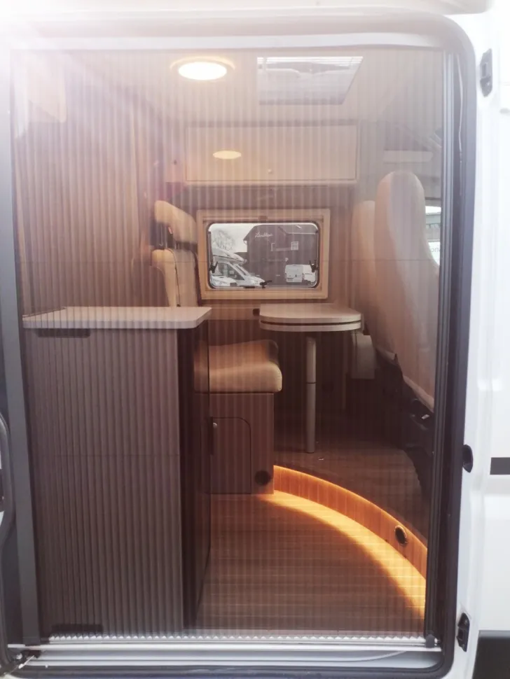 Fahrzeugbild Etrusco Camper Van 600 DB Plus #6