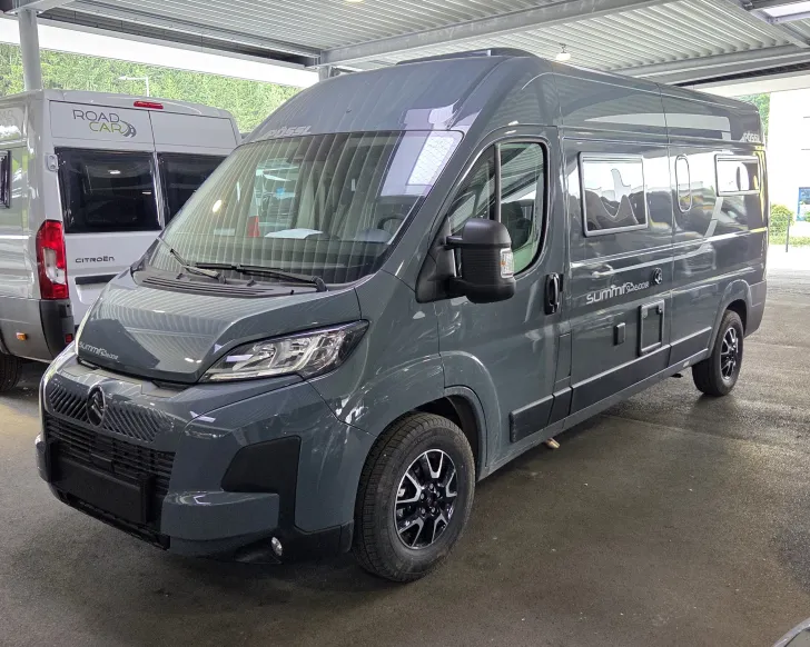 Fahrzeugbild Pössl Summit SHINE 600 LR mit Längsbetten #6