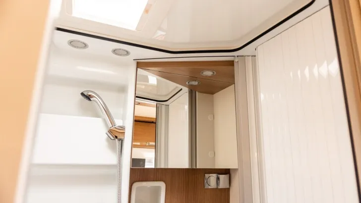 Fahrzeugbild Malibu Charming diversity coupé 640 LE K #19