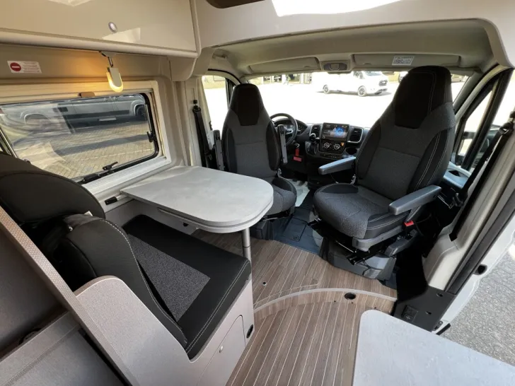 Fahrzeugbild Etrusco Camper Van 640 PB #8