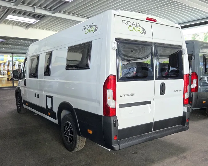 Fahrzeugbild Roadcar R 640 mit Längsbetten #5