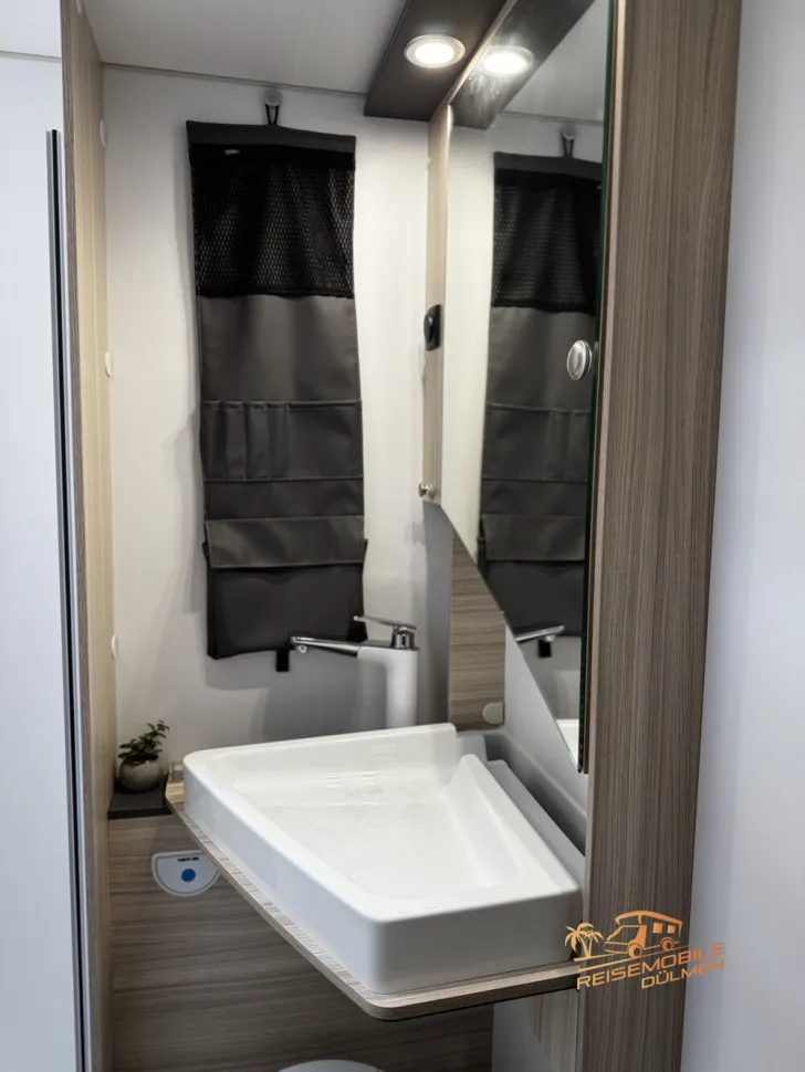 Fahrzeugbild Sun Living A 75DP X-TRA NAVI RFK Markise #21