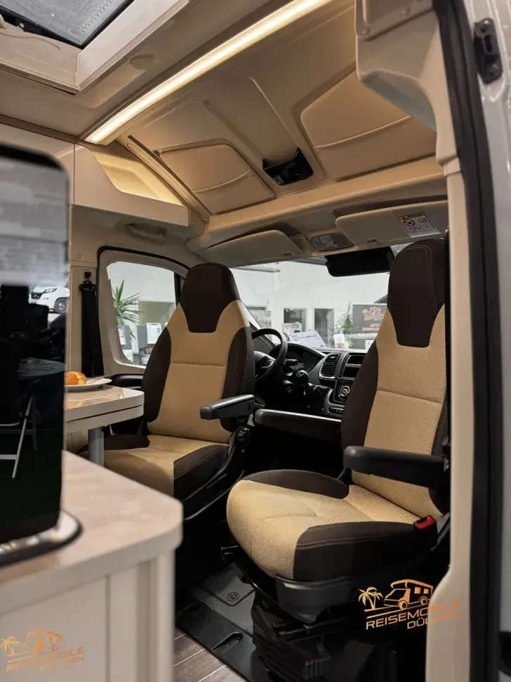 Fahrzeugbild Forster Vantasy FV636HB #11