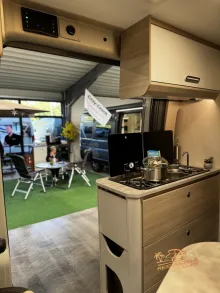 Fahrzeugbild Forster Vantasy FV636HB #15