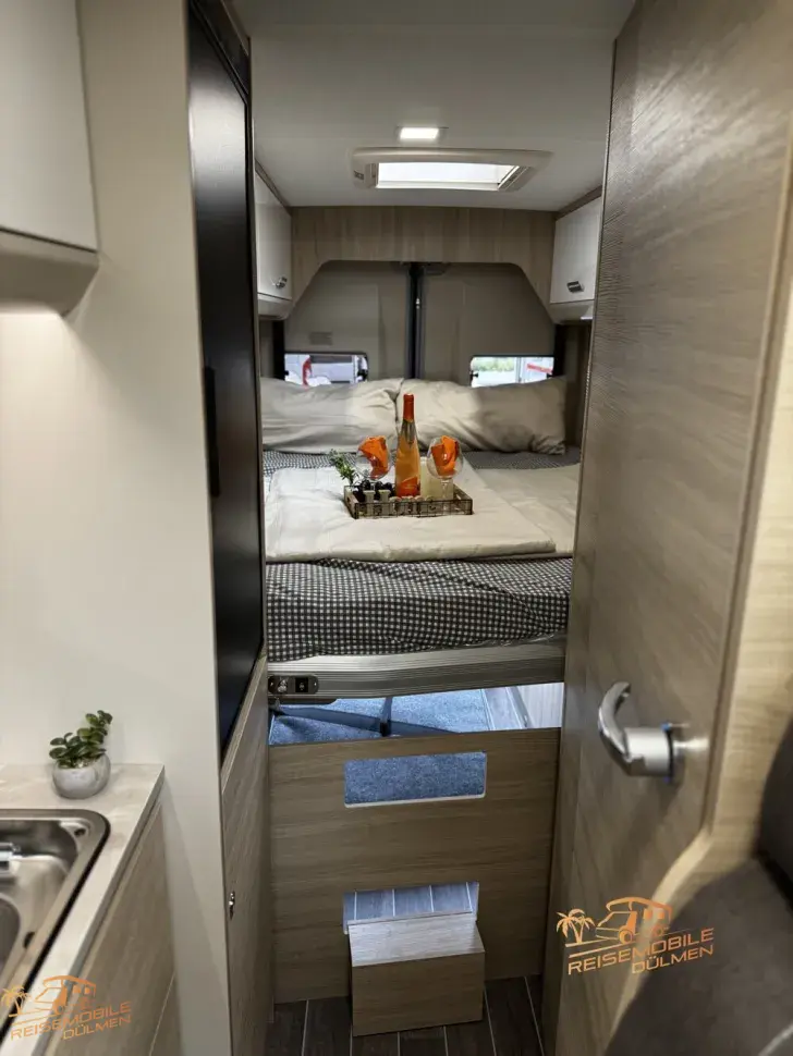 Fahrzeugbild Forster Vantasy FV636HB #21