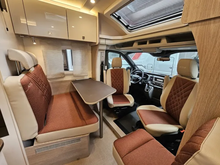 Fahrzeugbild Bürstner Lineo T 620 G #9