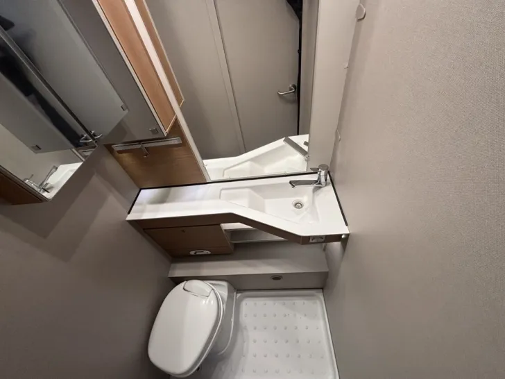 Fahrzeugbild Bürstner Averso 535 TL #17