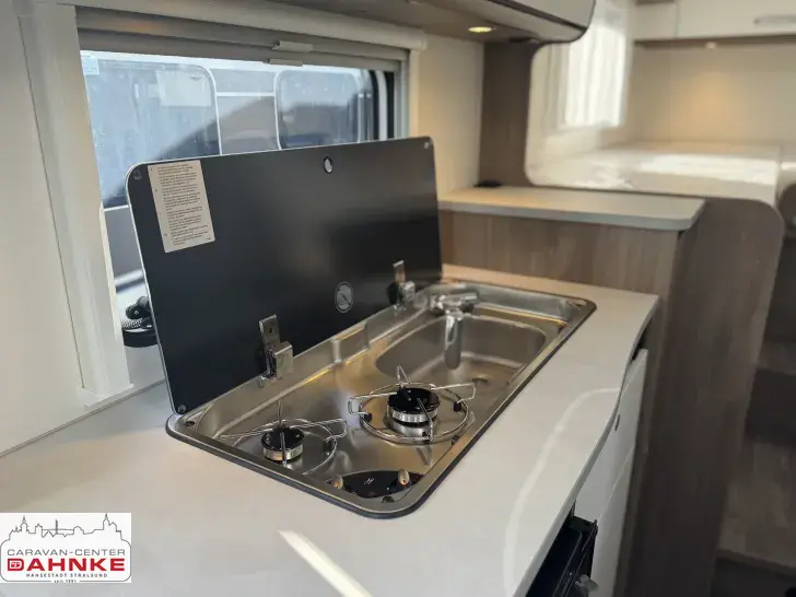 Fahrzeugbild Carado VAN V337 Pro+ SAT / TV / Markise / Automatik #7