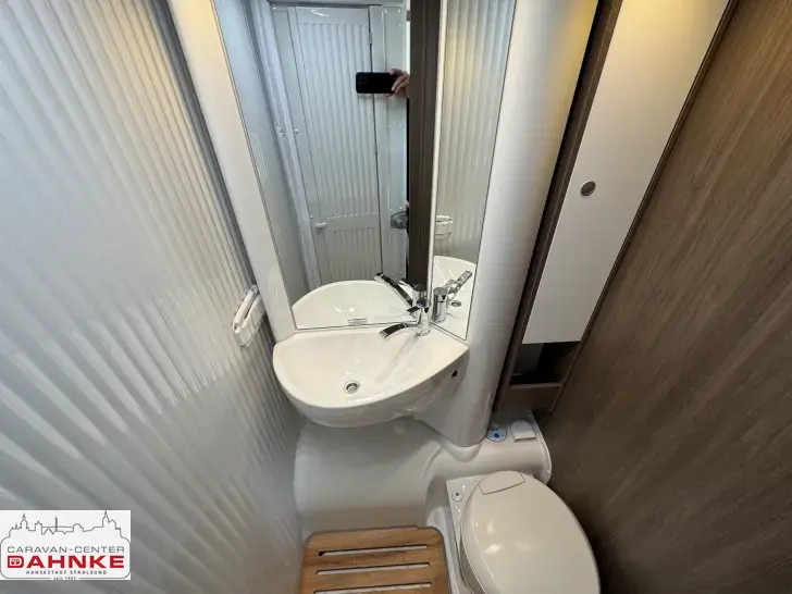 Fahrzeugbild Carado VAN V337 Pro+ SAT / TV / Markise / Automatik #11