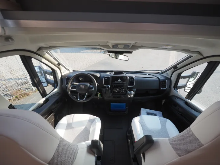 Fahrzeugbild Dethleffs Just Camp Active T 7052 EBL, Face-To-Face #8