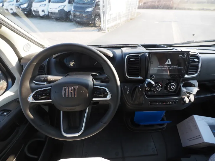 Fahrzeugbild Dethleffs Just Camp Active T 7052 EBL, Face-To-Face #9