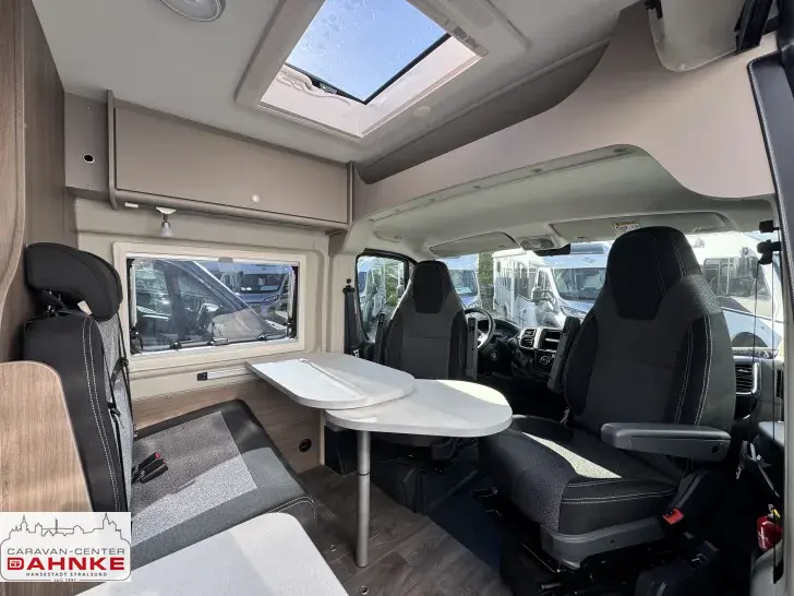 Fahrzeugbild Carado CV 600 Navi und Rückfahrkamera #6