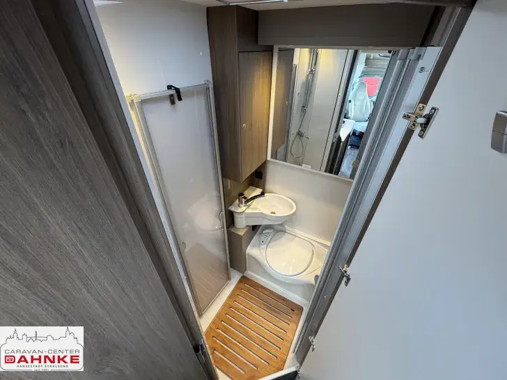 Fahrzeugbild Carado T 135 Hubbett, Automatik #11