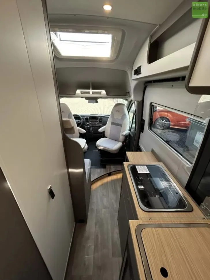 Fahrzeugbild LMC Innovan 590 2-Meter-Bett Markise AHK #22