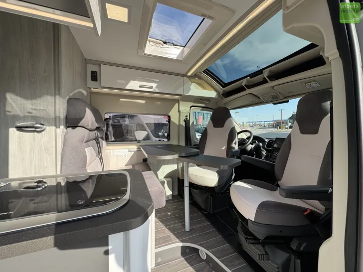 Fahrzeugbild Roller Team Livingstone Sport 2 Skyroof Markise Solar Isofix #8