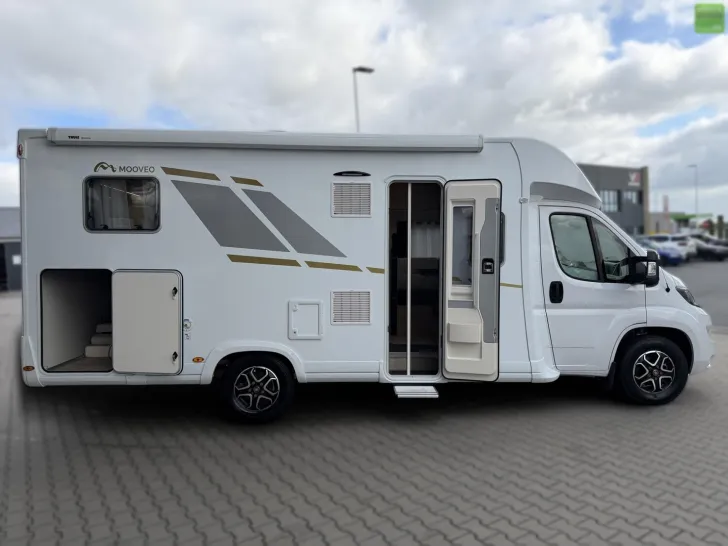 Fahrzeugbild Mooveo Tei 72EB 180PS Autark 300Ah Lithium SAT TV AHK #7