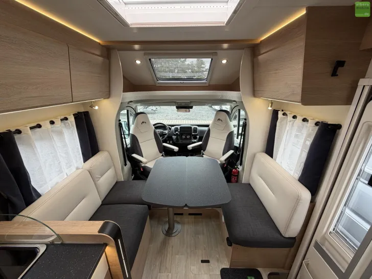 Fahrzeugbild Mooveo Tei 72EB 180PS Autark 300Ah Lithium SAT TV AHK #9