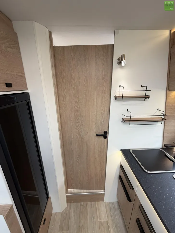 Fahrzeugbild Mooveo Tei 72EB 180PS Autark 300Ah Lithium SAT TV AHK #18