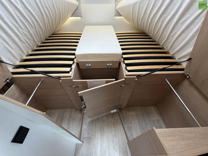 Fahrzeugbild Mooveo Tei 72EB 180PS Autark 300Ah Lithium SAT TV AHK #24