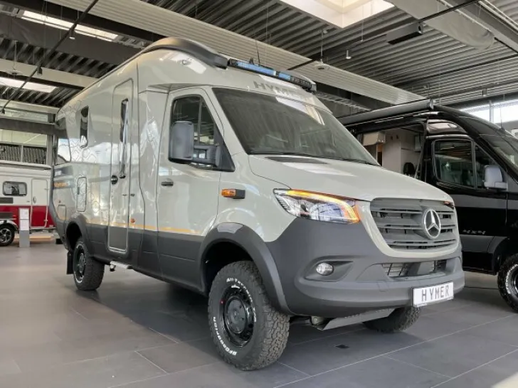 Fahrzeugbild Hymer Venture S / Wechselrichter 1300W / Solar 345W #2