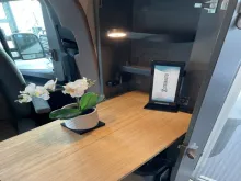 Fahrzeugbild Hymer Venture S / Wechselrichter 1300W / Solar 345W #9