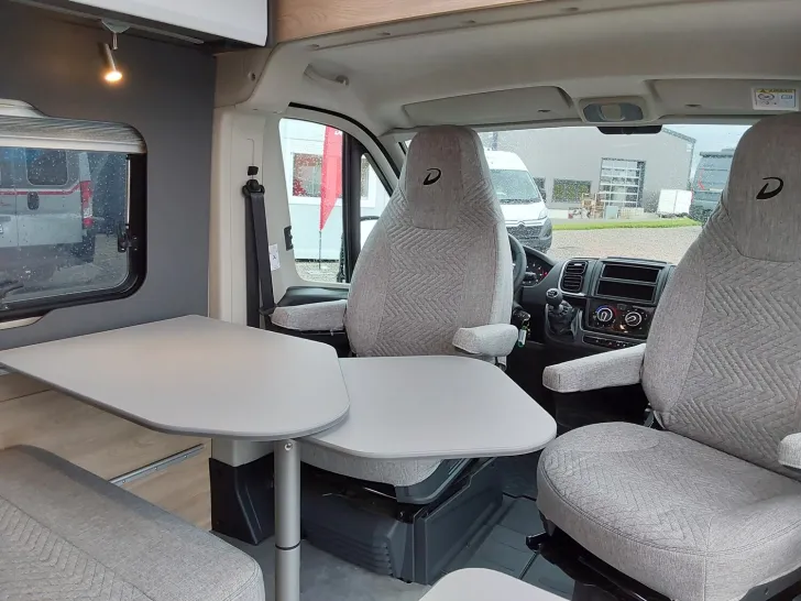 Fahrzeugbild Dethleffs Globetrail Advantage 600 DS Fiat Schwenkbad #9