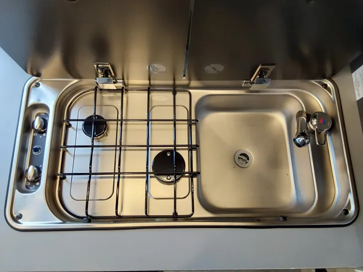 Fahrzeugbild Dethleffs Globetrail Advantage 600 DS Fiat Schwenkbad #12