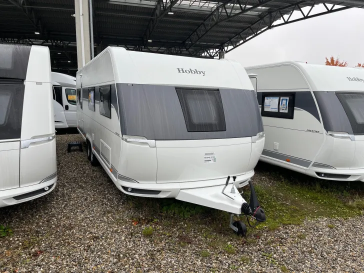 Fahrzeugbild Hobby PRESTIGE 720 UKFE #1