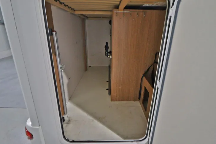 Fahrzeugbild Eura Mobil Profila T 590 FB/1.Hand/Festbett/Klima/Markise #5