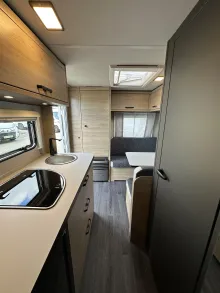 Fahrzeugbild Weinsberg CaraOne 420 QD #8